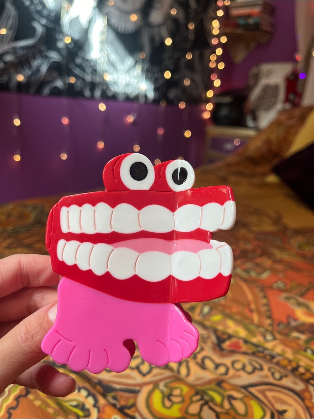 Funky teeth hair claw clip